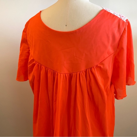 Vintage Tangerine Short Nightgown with Lace Trim - Picture 3 of 6